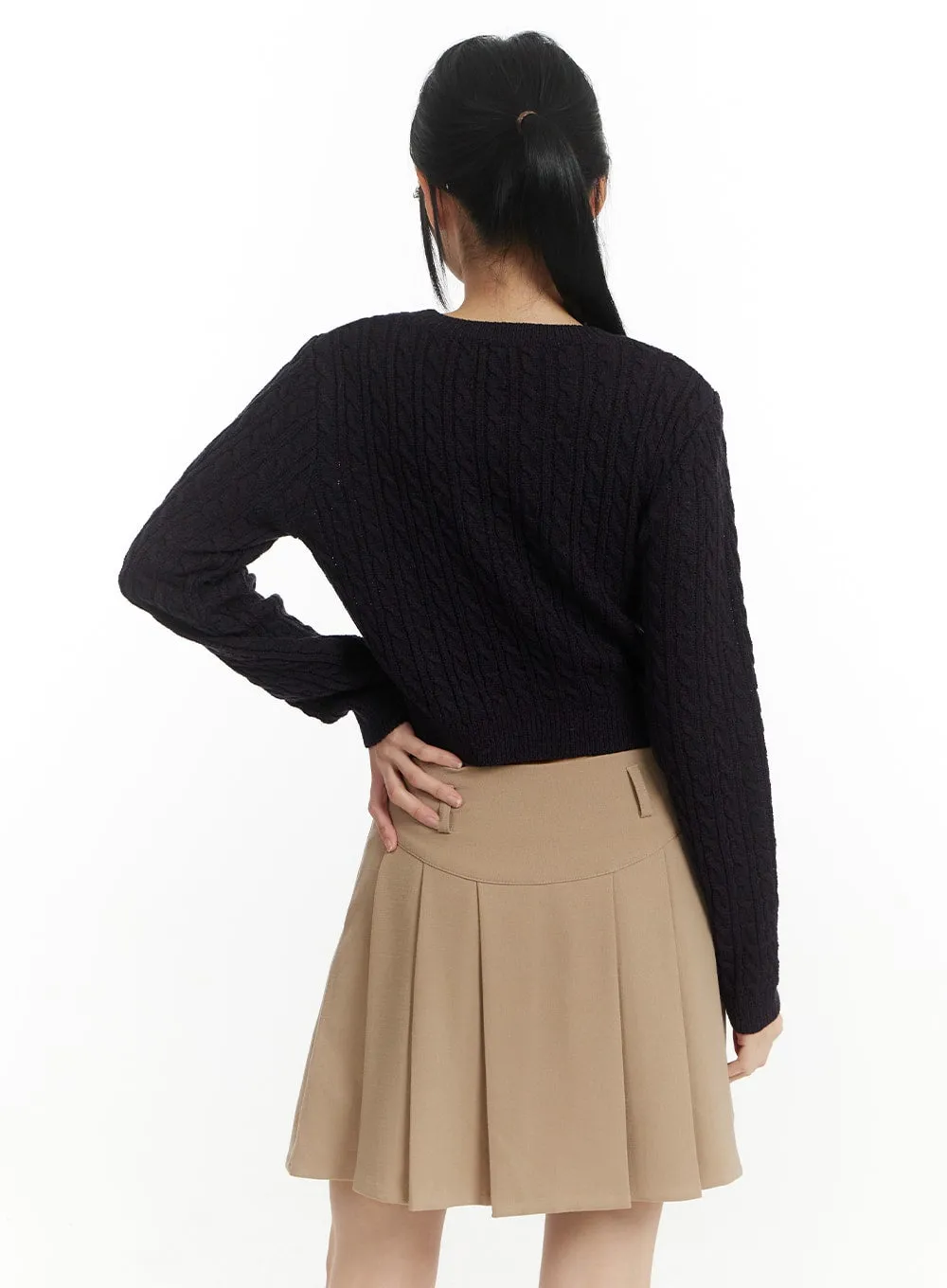 Cozy Cable Knit Sweater IM406