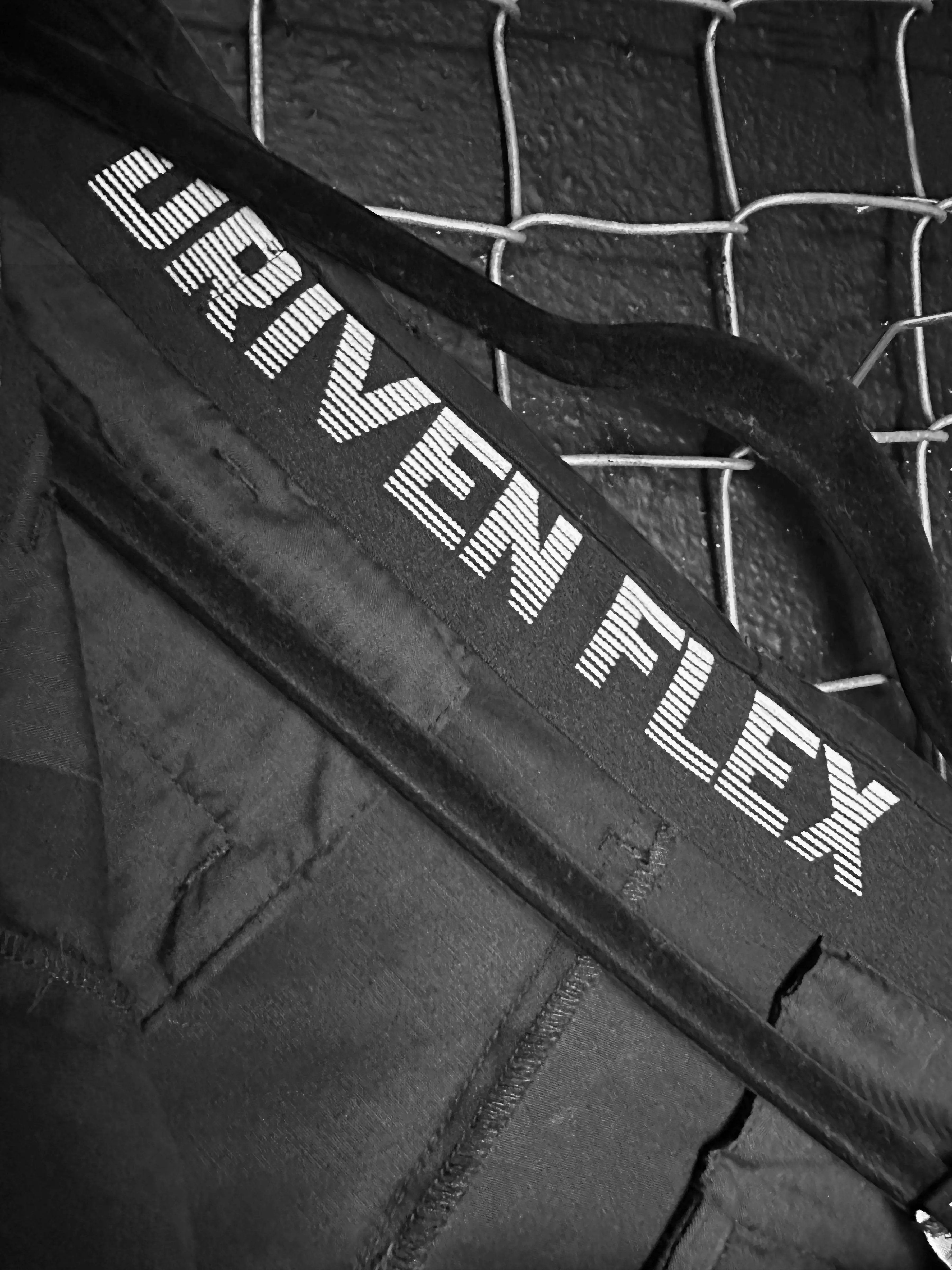 DRIVEN FLEX SMOKE GREY SHORTS