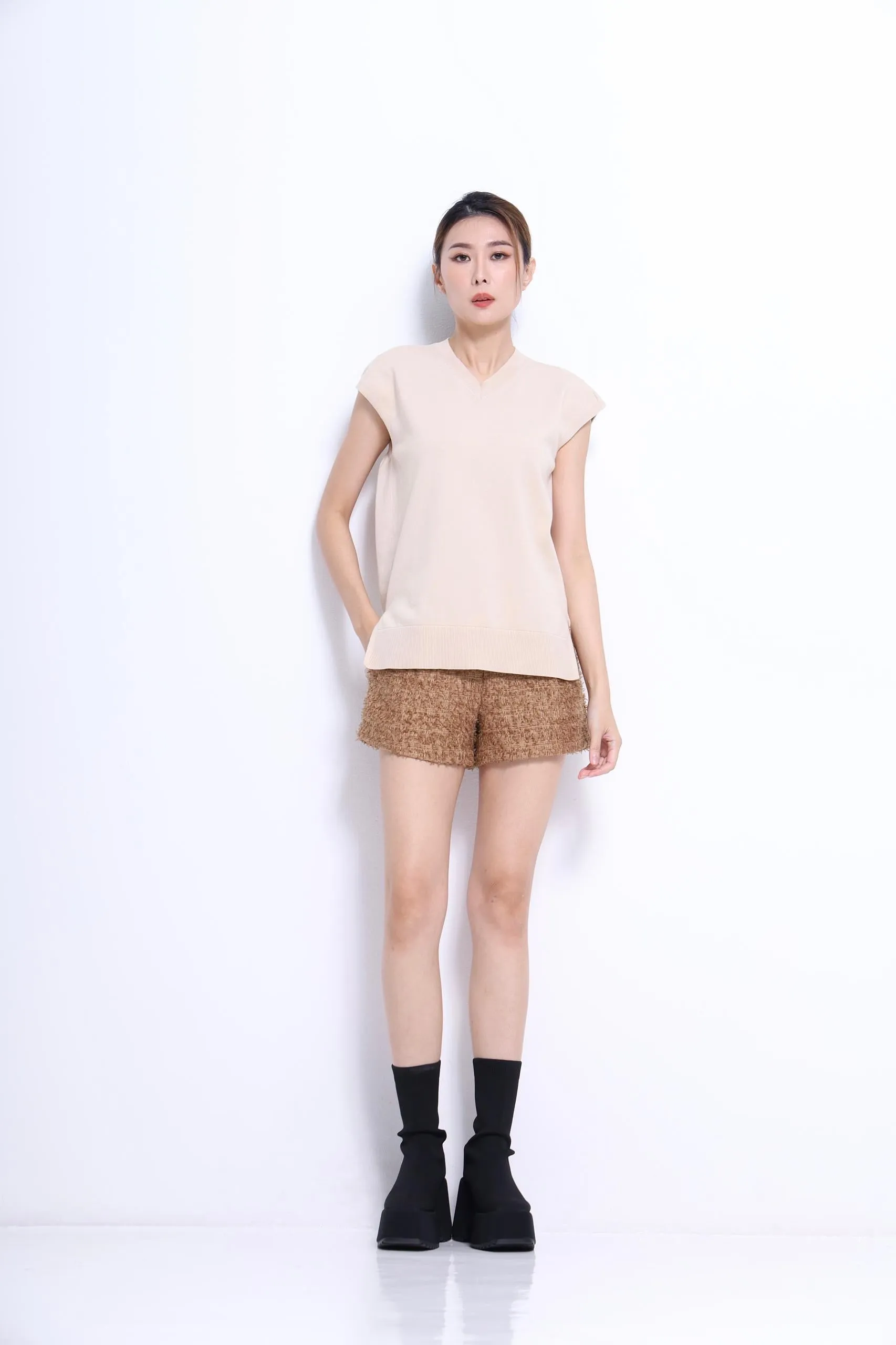 Gabriella V-neck Loose Knit Top