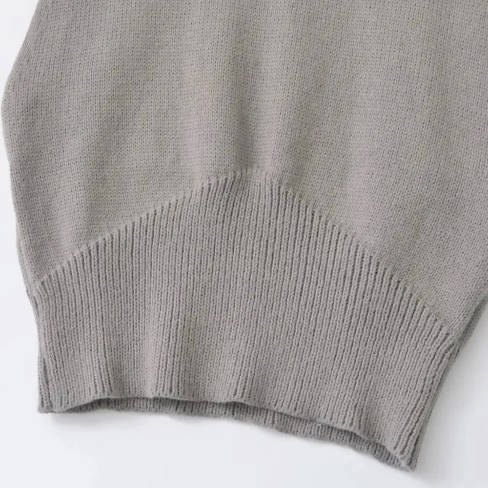 Minimalist High-Neck Sweater Gray Sleeveless Topper