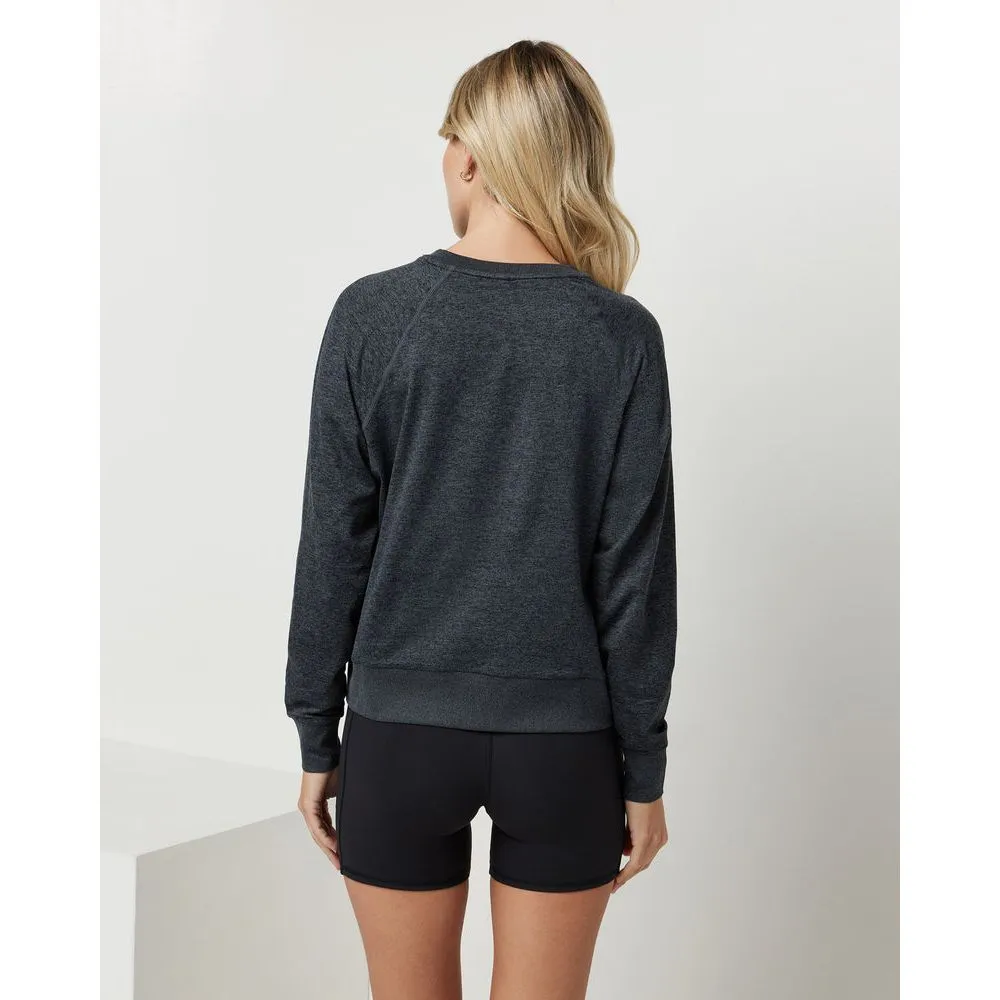 Vuori Women's Long Sleeve Halo Crew